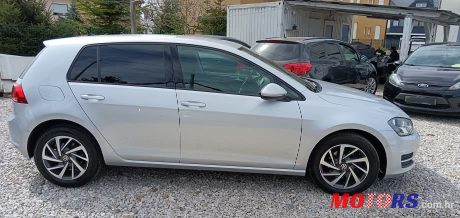 2016' Volkswagen Golf VII photo #6
