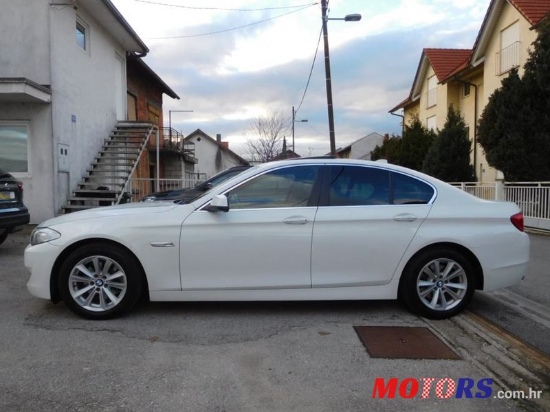 2013' BMW Serija 5 520D photo #4