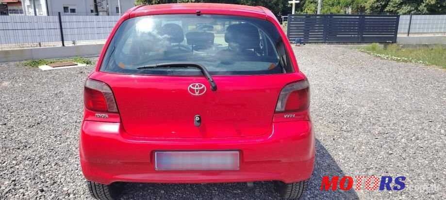 2002' Toyota Yaris 1,0 Vvt-I photo #6