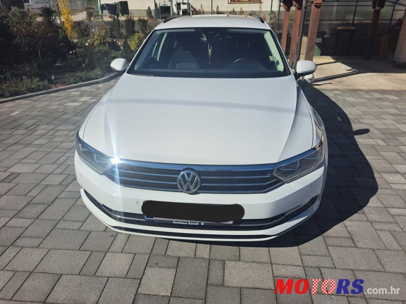 2019' Volkswagen Passat Variant photo #1