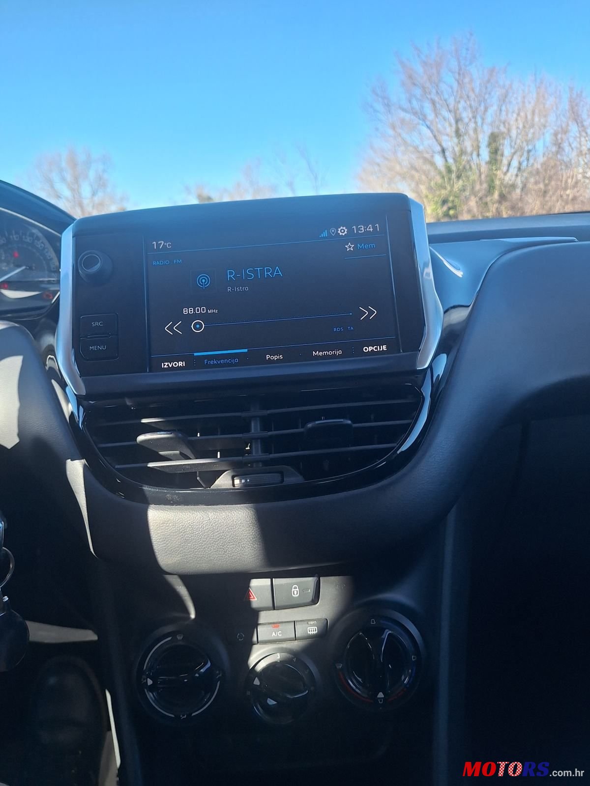2020' Peugeot 208 1,5 Bluehdi photo #4