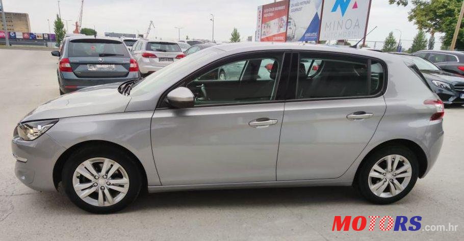 2015' Peugeot 308 1,6 E-Hdi photo #1