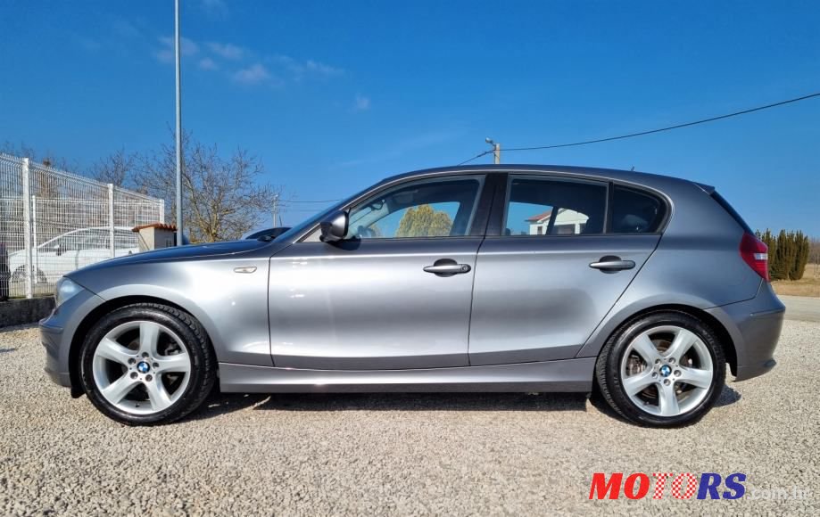 2010' BMW Serija 1 118D Sport photo #2