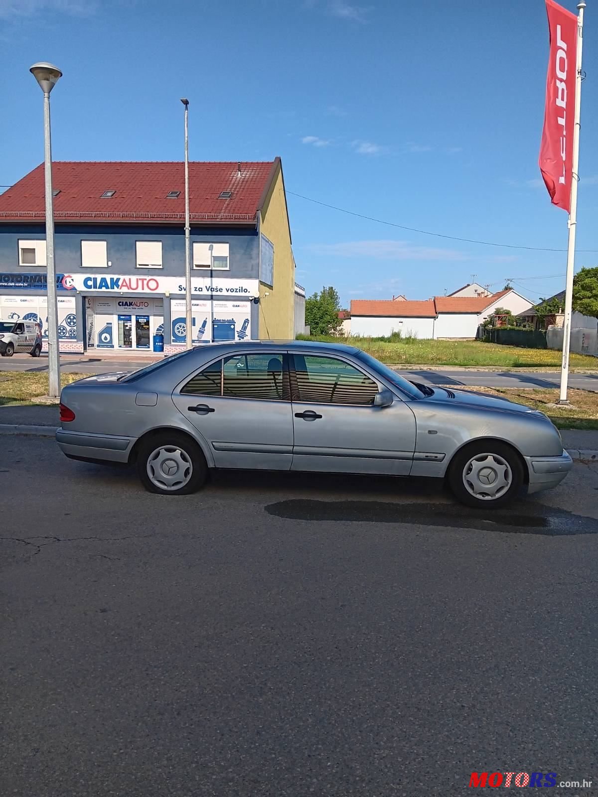 1997' Mercedes-Benz E-Klasa 220 D photo #2
