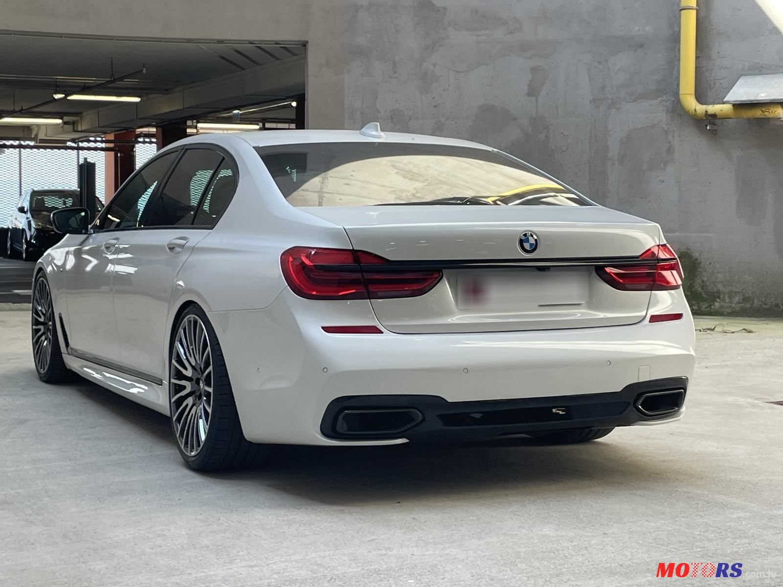 2016' BMW Serija 7 730D photo #6