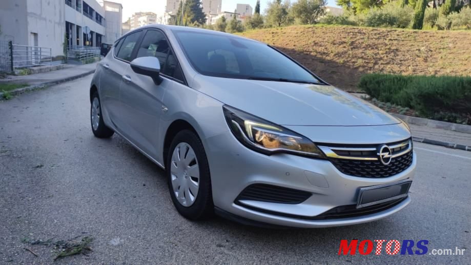 2016' Opel Astra 1.6 Cdti photo #6