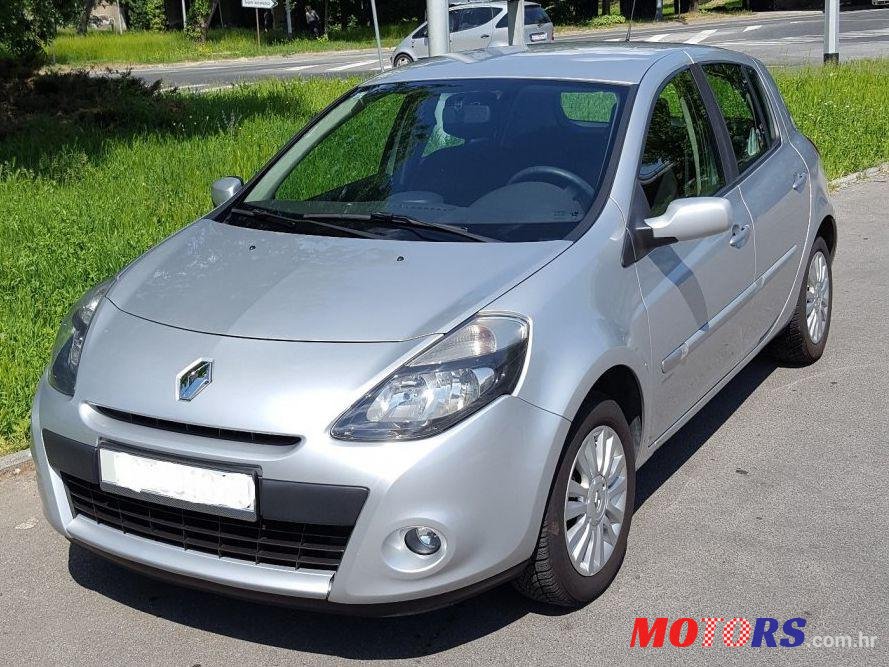 2009' Renault Clio 1.2 Tce photo #1