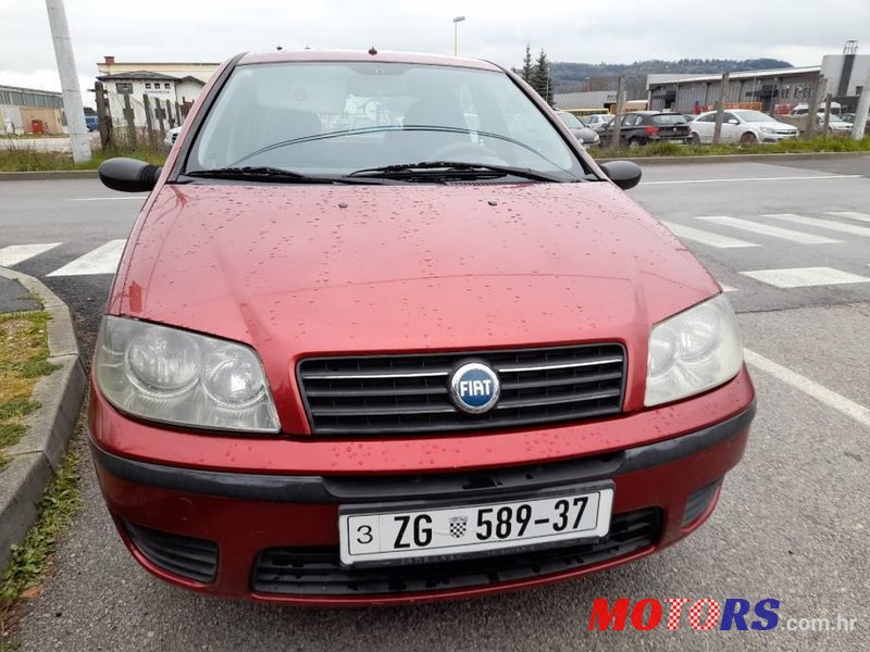 2004' Fiat Punto 1,2 16V photo #2