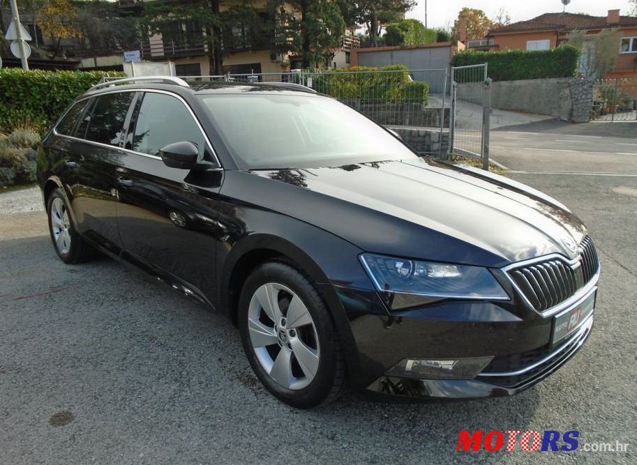 2016' Skoda Superb Combi 1,6 Tdi photo #1