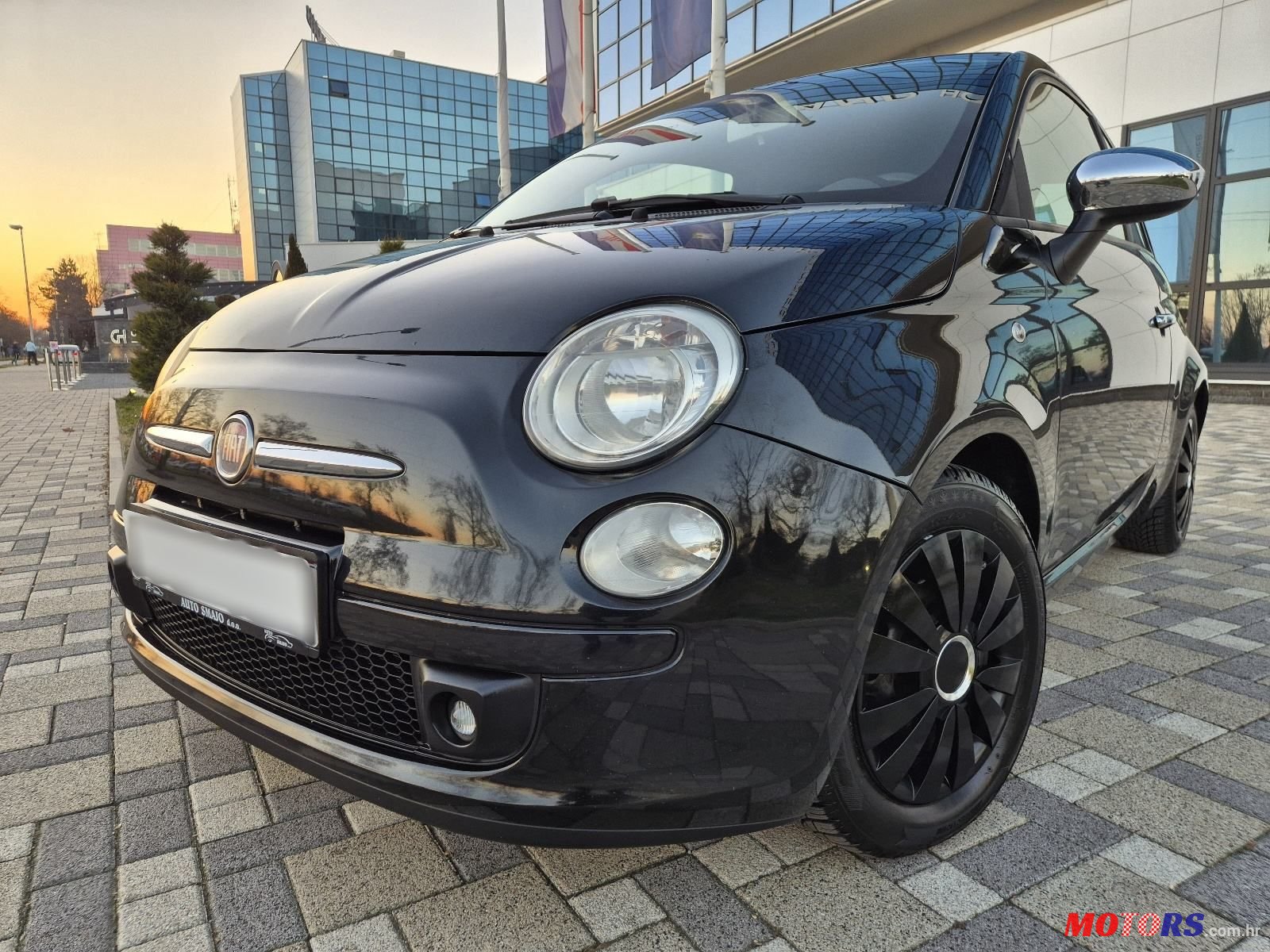 2010' Fiat 500 Sport photo #3