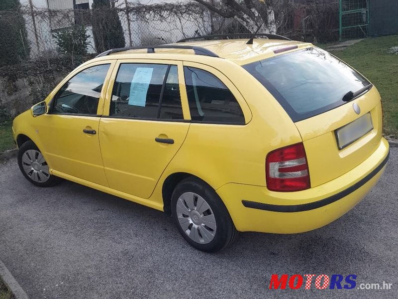 2007' Skoda Fabia Combi photo #1