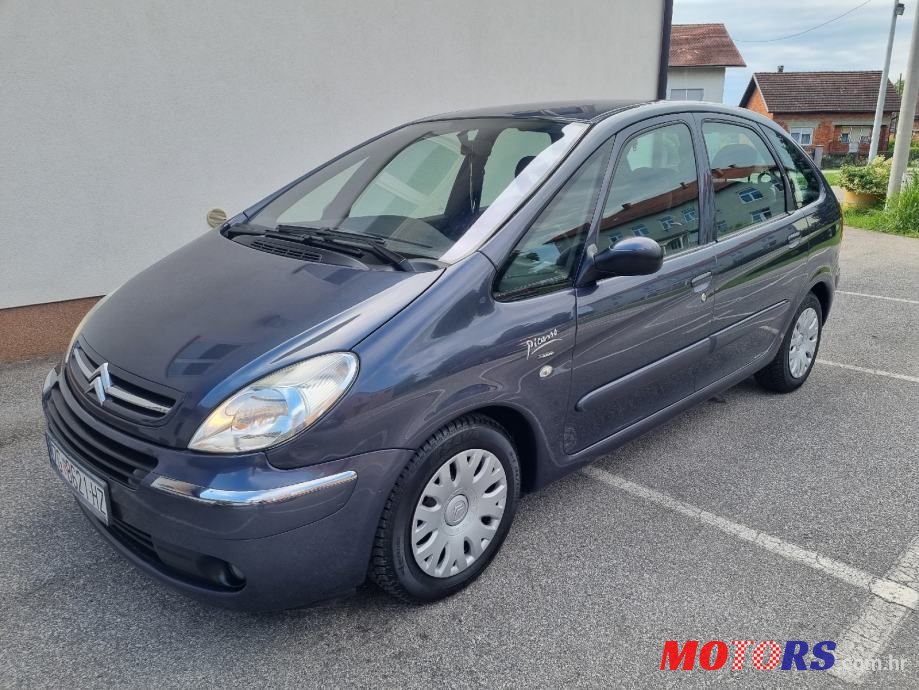 2008' Citroen Xsara Picasso photo #1