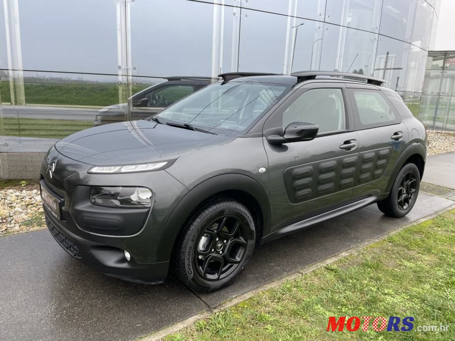 2015' Citroen C4 Cactus photo #1