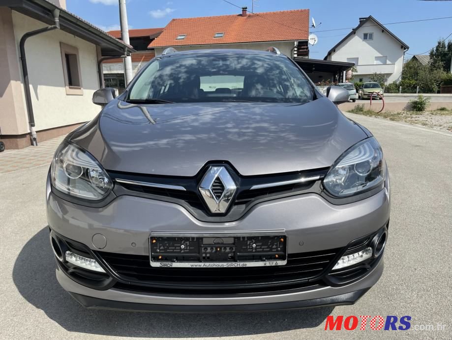 2014' Renault Megane Grandtour photo #2