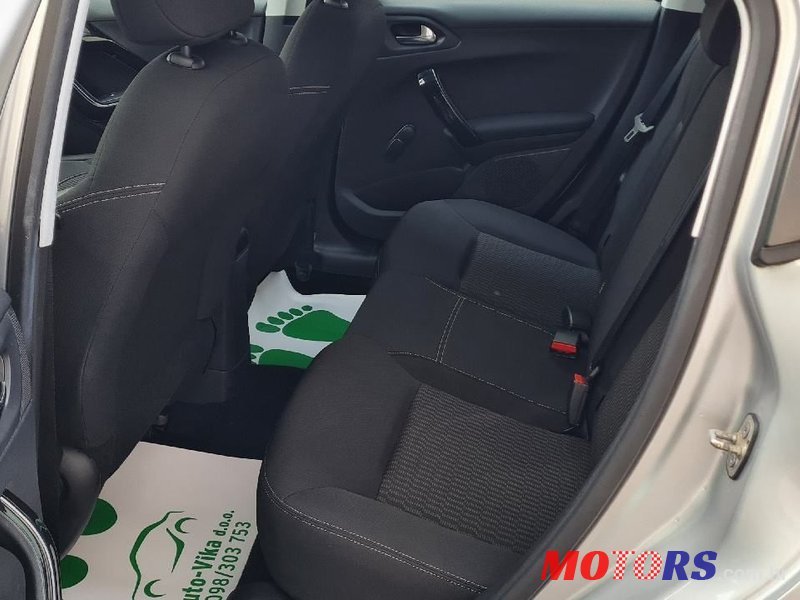 2017' Peugeot 208 1,6 Bluehdi photo #5