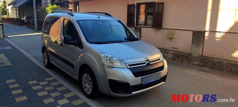 2018' Citroen Berlingo Bluehdi photo #3