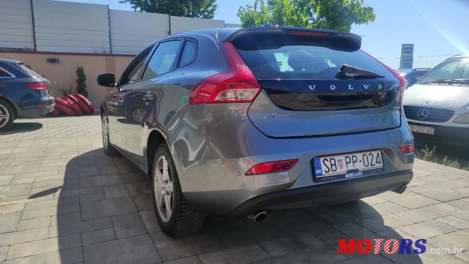 2016' Volvo V40 D3 photo #4