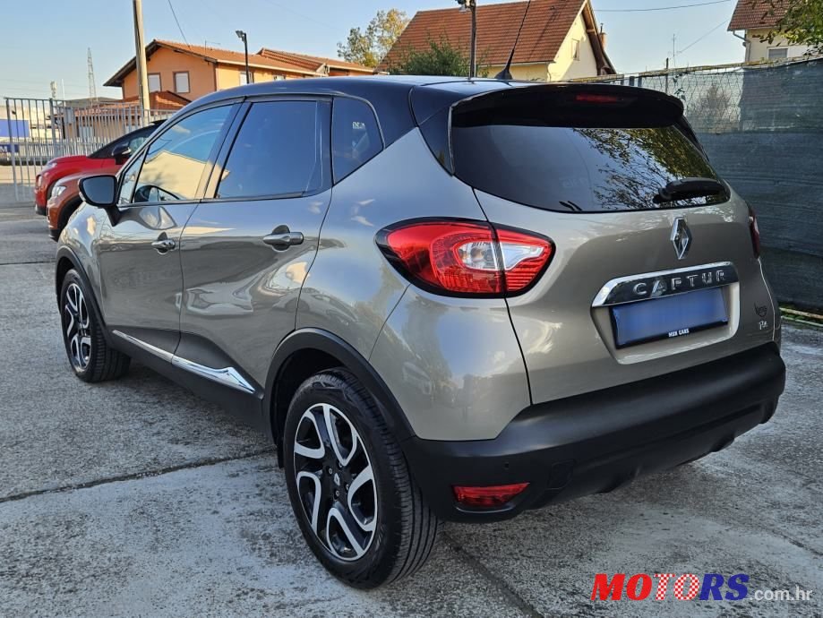 2014' Renault Captur Tce 90 photo #4