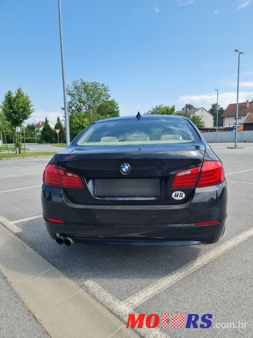 2013' BMW Serija 5 520D photo #2