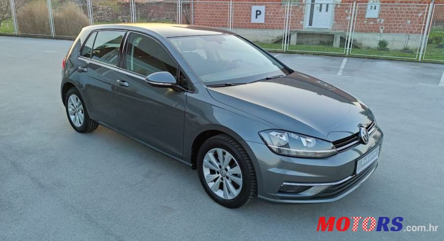 2018' Volkswagen Golf 7 1,6 Tdi photo #1