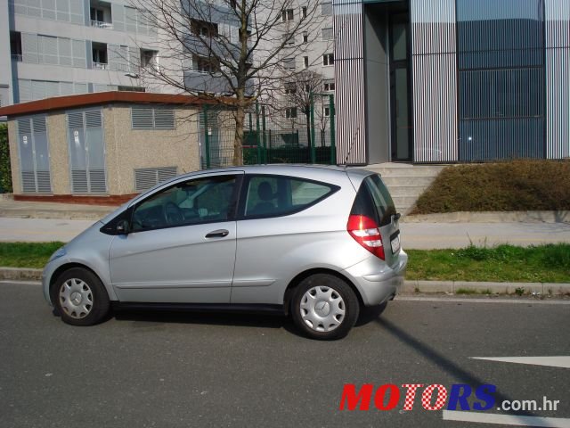 2005' Mercedes-Benz A 160 CDI photo #4