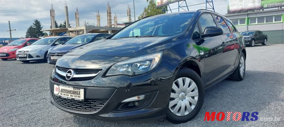 2015' Opel Astra Karavan photo #1