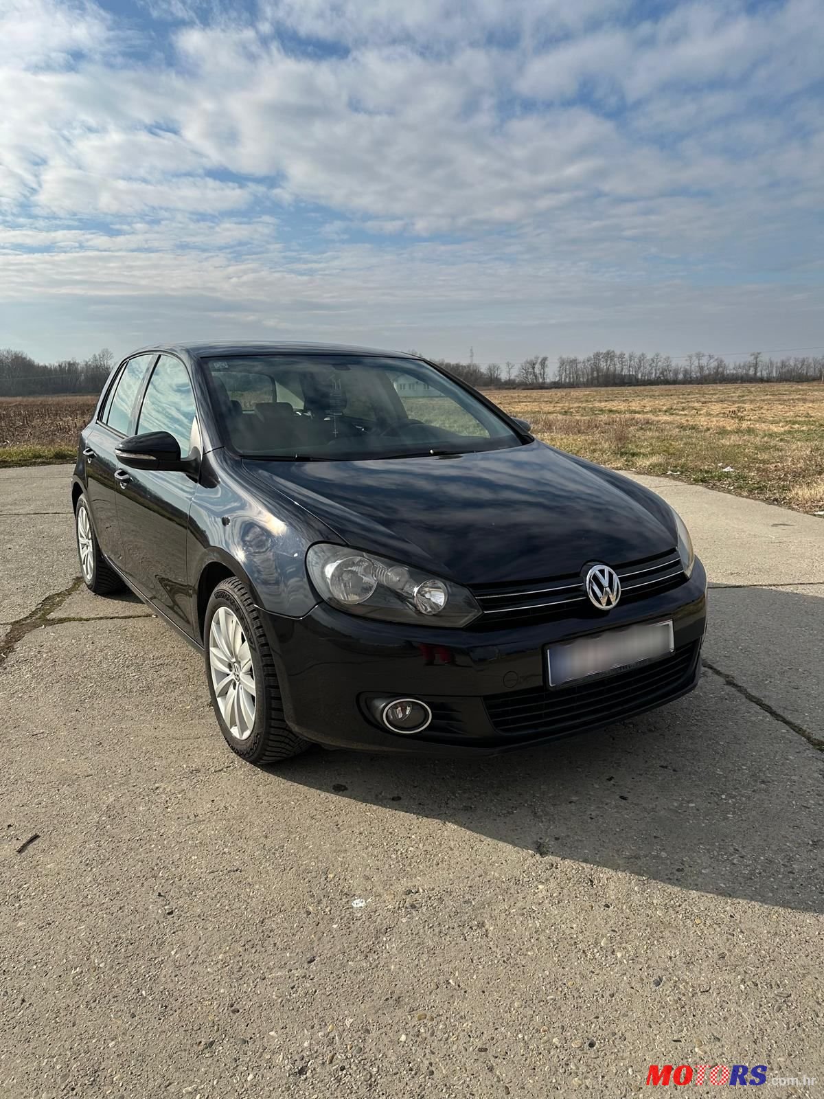 2010' Volkswagen Golf VI 1,6 Tdi photo #2