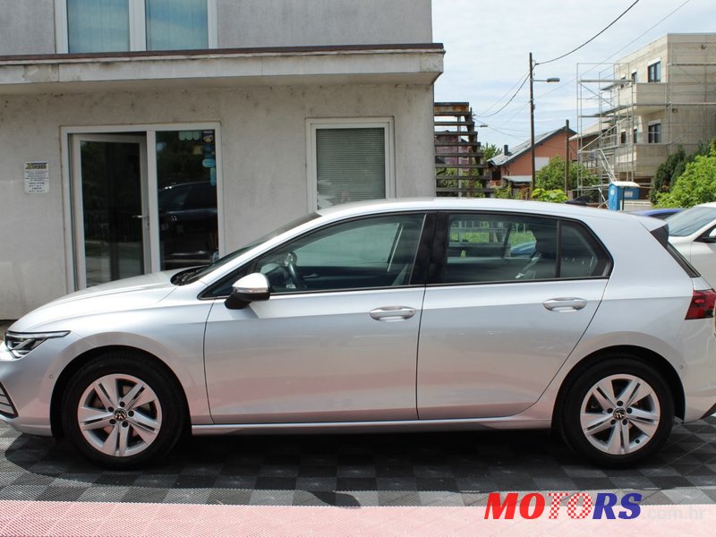 2020' Volkswagen Golf VIII 1,5 Tsi photo #4