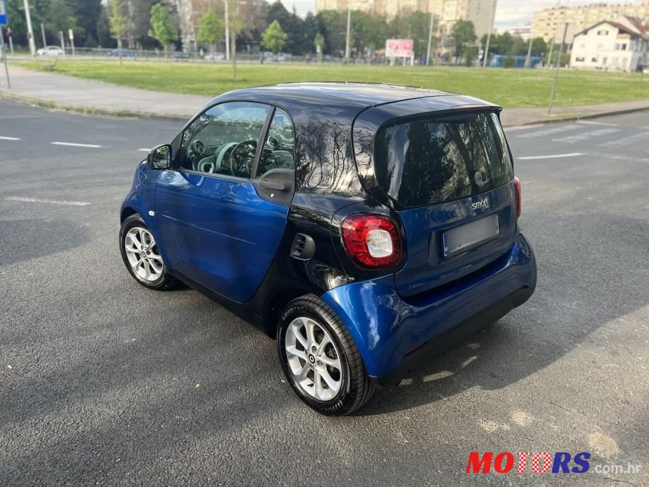 2015' Smart Fortwo photo #4