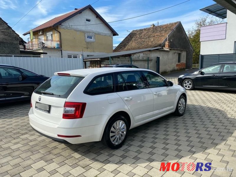 2017' Skoda Octavia Combi photo #5