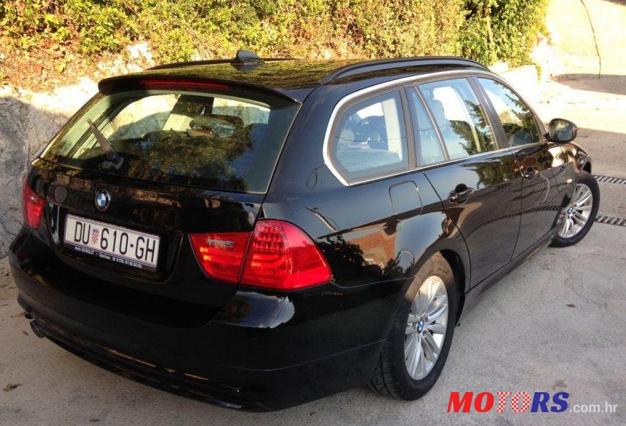 2010' BMW Serija 3 318D photo #2