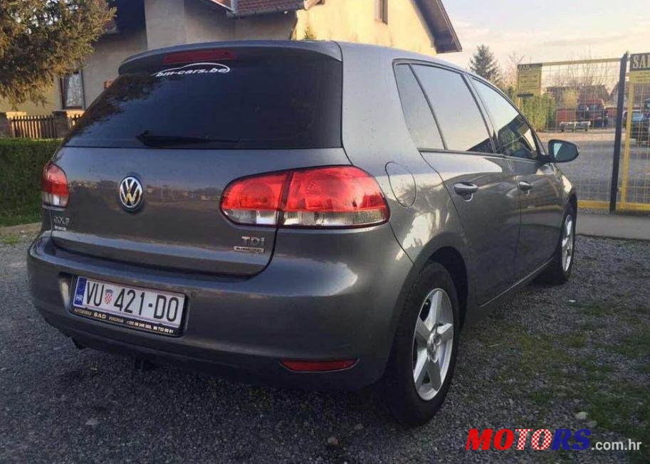 2010' Volkswagen Golf VI 1,6 Tdi photo #1