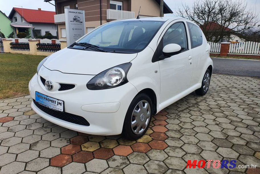 2009' Toyota Aygo 1,0 Vvt-I photo #1