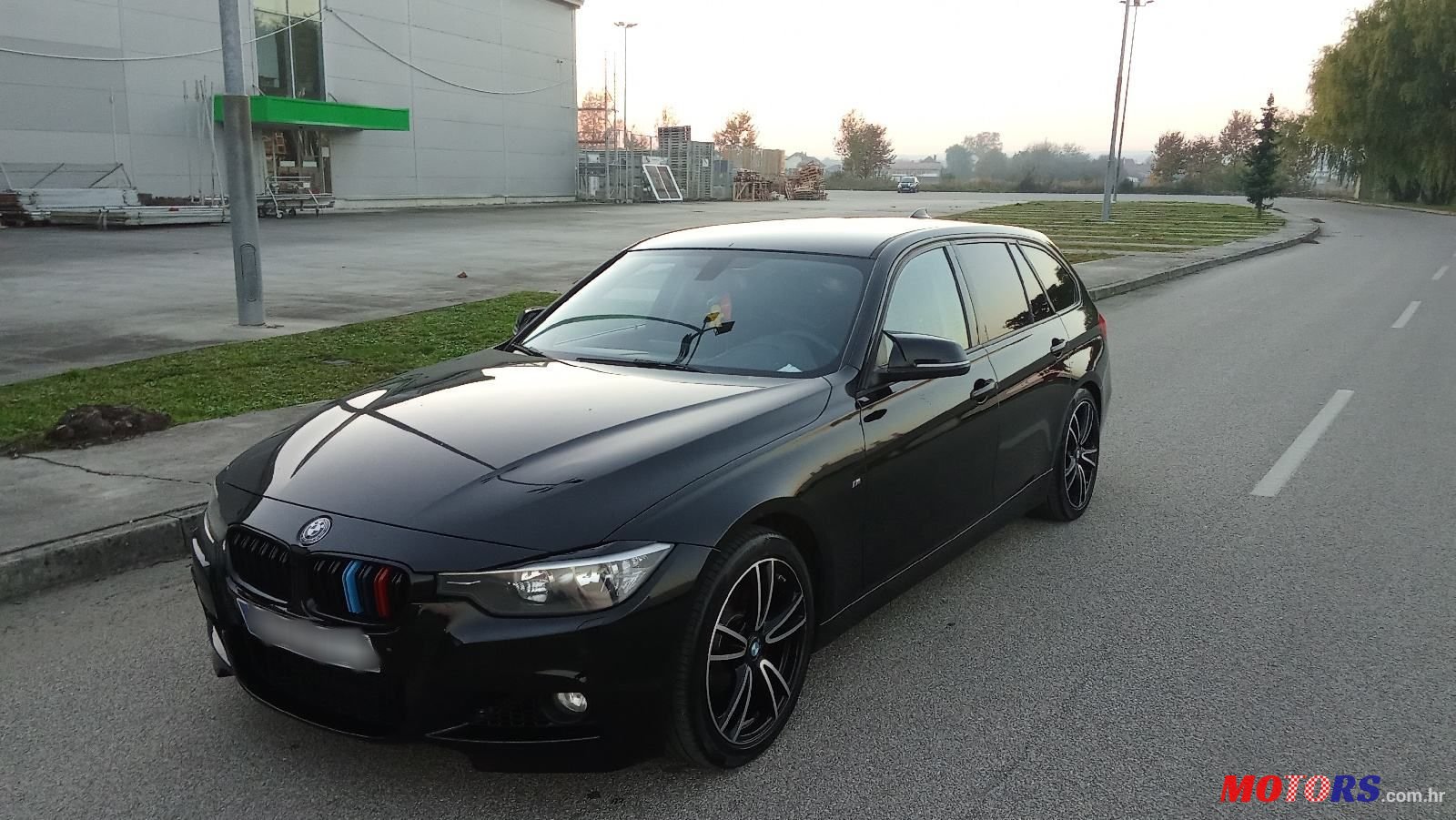 2012' BMW Serija 3 318D Touring photo #3