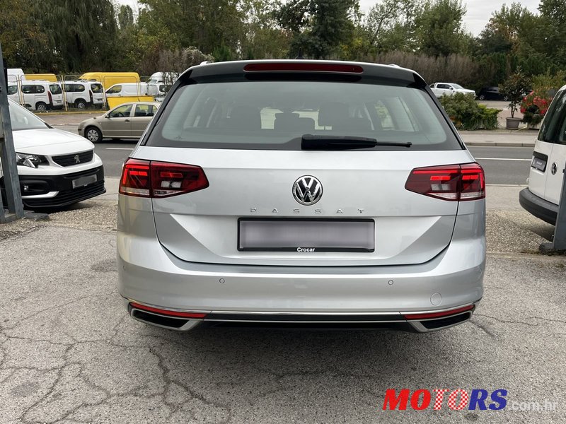 2019' Volkswagen Passat Variant photo #5