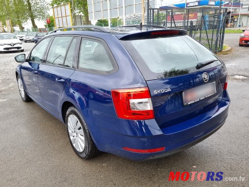 2017' Skoda Octavia Combi photo #2