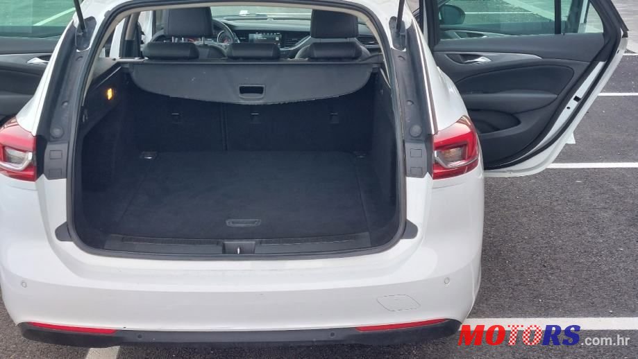 2018' Opel Insignia Karavan photo #6