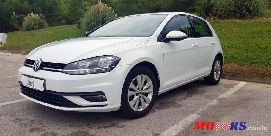 2017' Volkswagen Golf VII 1,6 Tdi Bmt photo #1