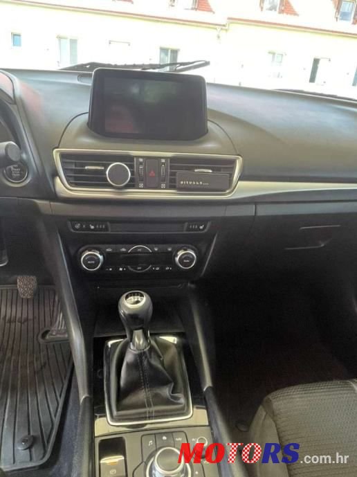 2018' Mazda 3 G100 photo #3