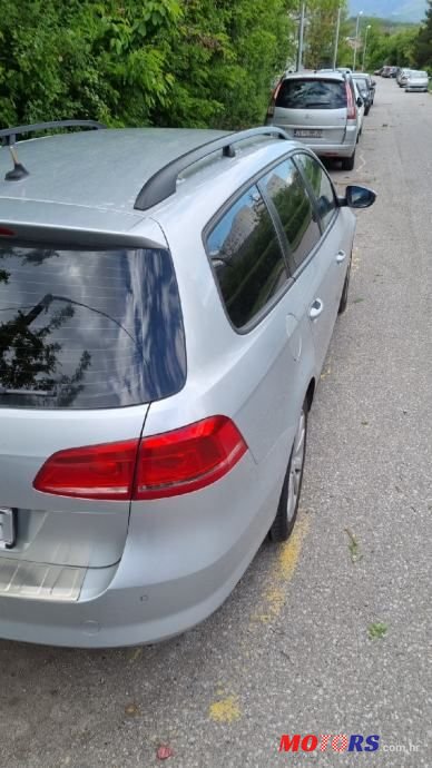 2013' Volkswagen Passat Variant photo #2