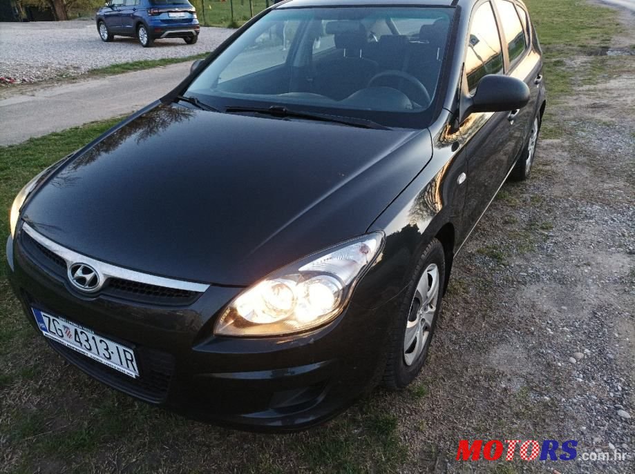 2010' Hyundai i30 1,6 Crdi photo #2
