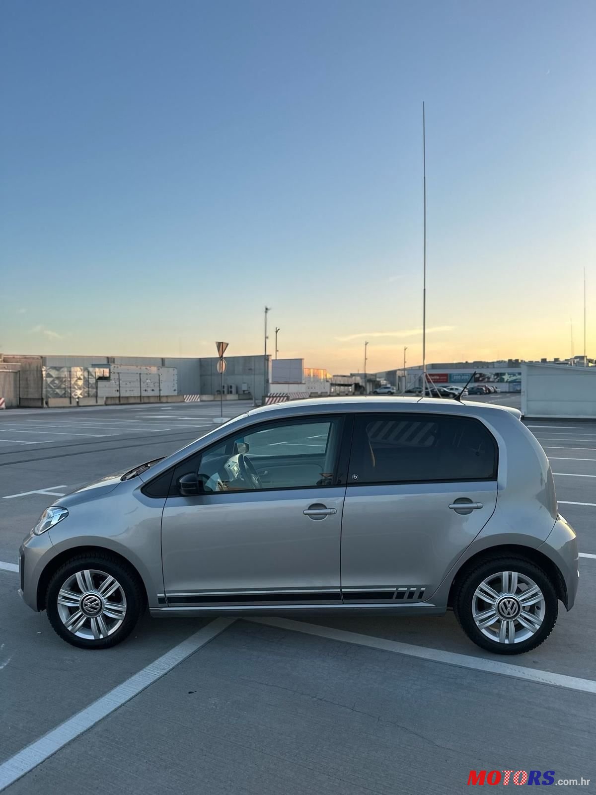 2019' Volkswagen Up! 1,0 photo #1