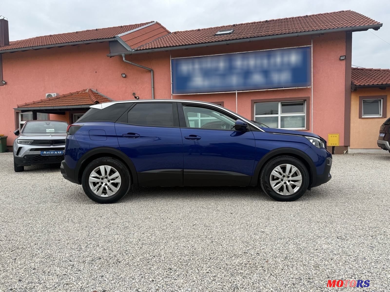 2018' Peugeot 3008 photo #2