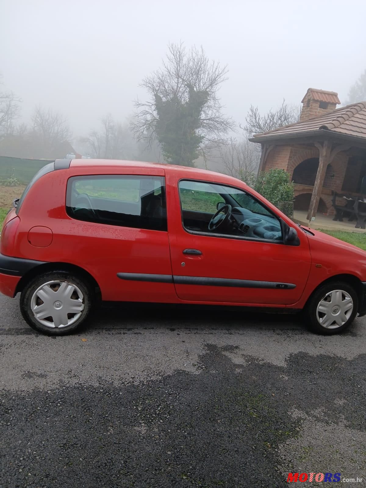 2001' Renault Clio 1,2 photo #2