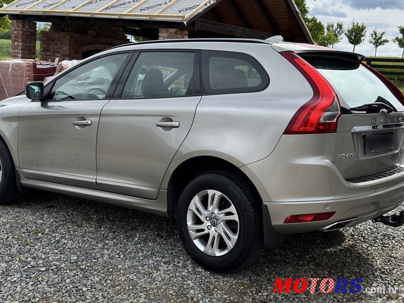 2015' Volvo XC60 Fwd D4 photo #4