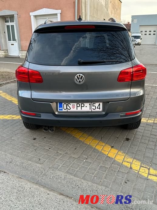 2016' Volkswagen Tiguan photo #3