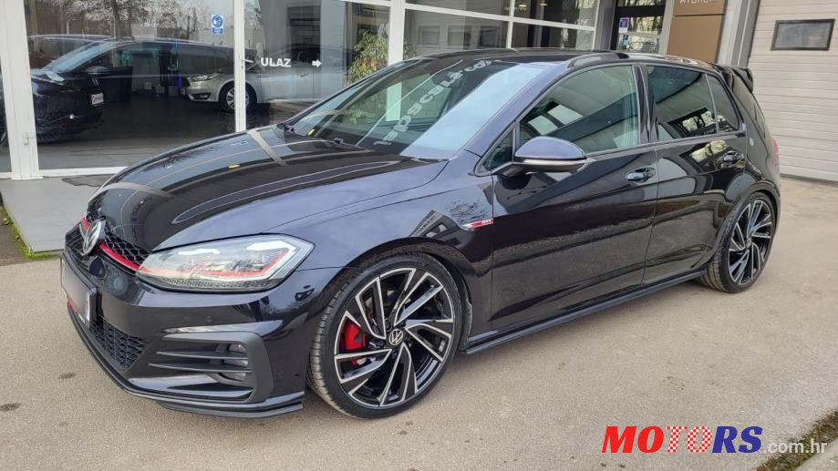 2018' Volkswagen Golf VII photo #2