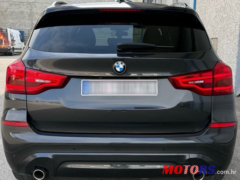 2019' BMW X3 Sdrive18D photo #4