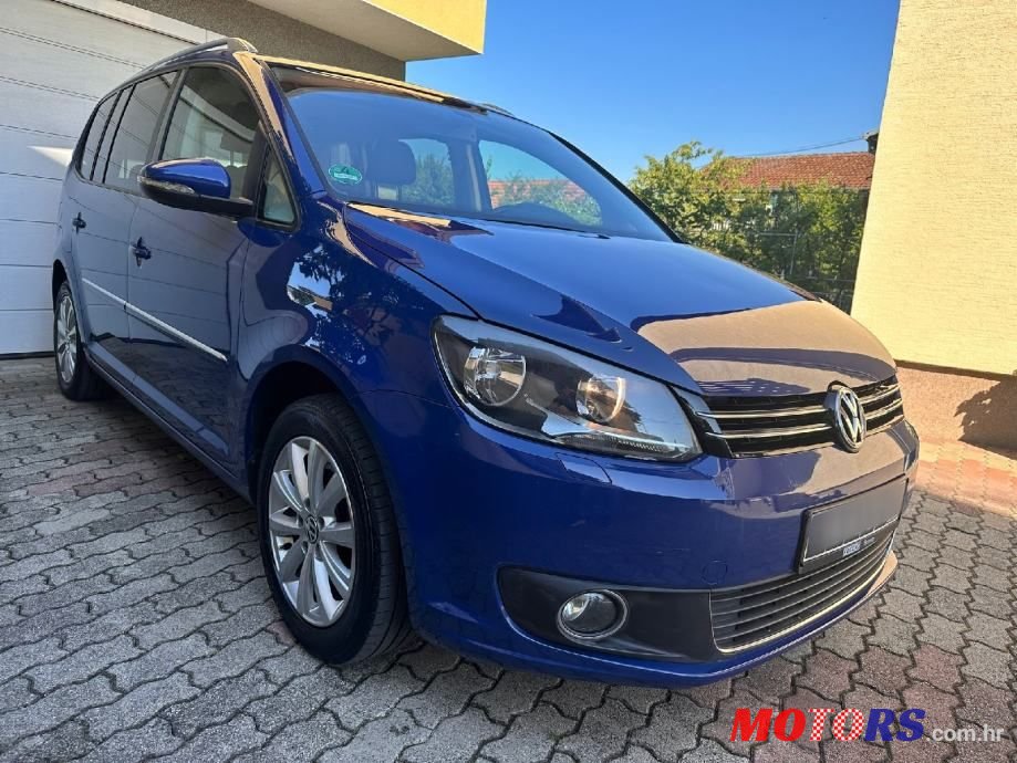 2011' Volkswagen Touran 2,0 Tdi photo #2