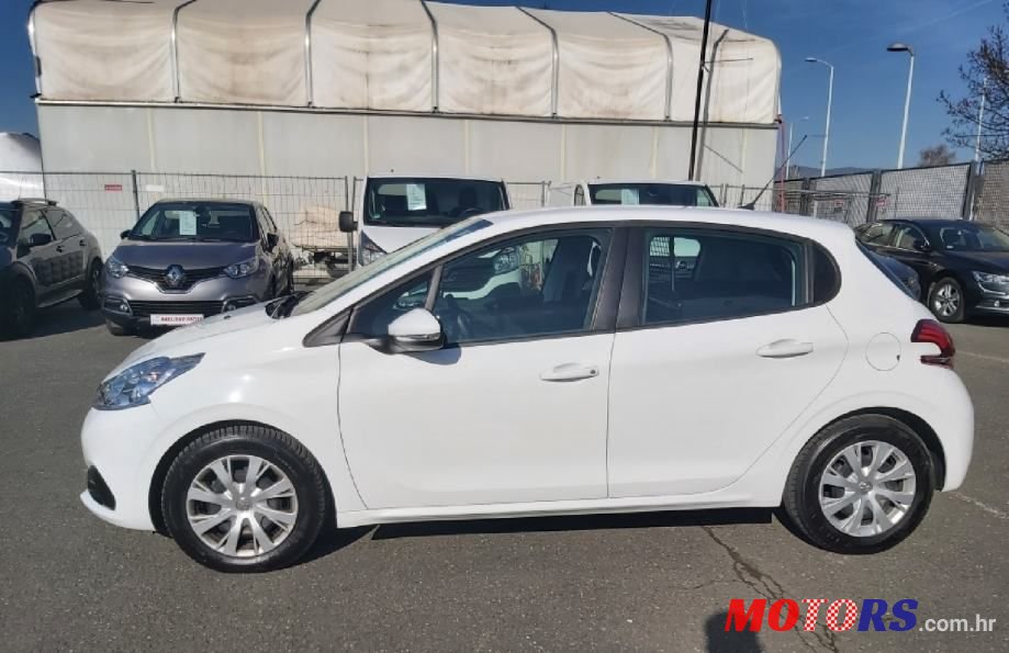 2017' Peugeot 208 photo #3